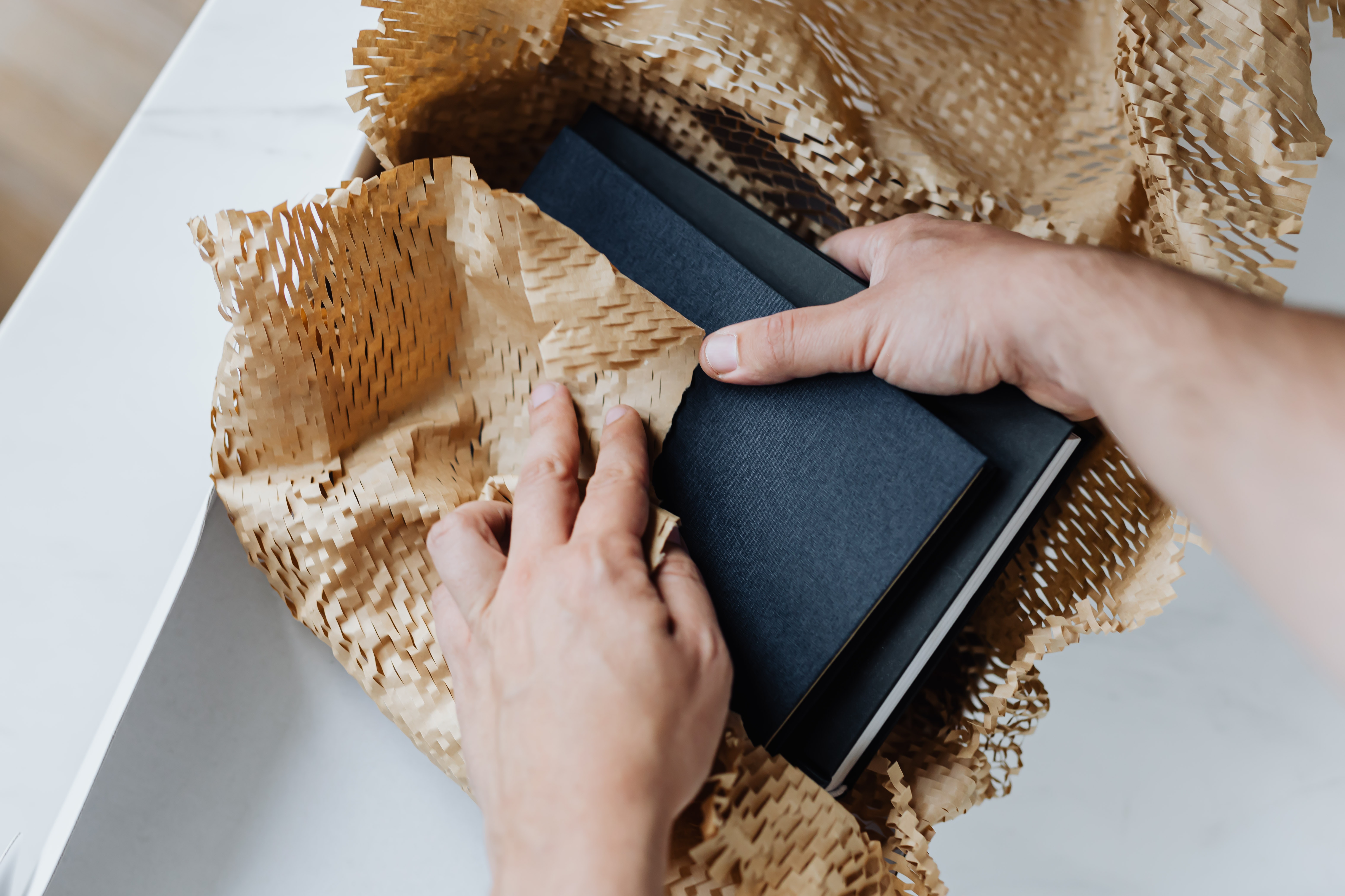 Verpackung und der Versand | Latori