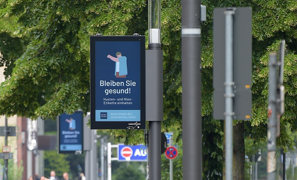 Latori bei Welt der Wunder: Wie Smart poles Plakatwerbung digital macht
